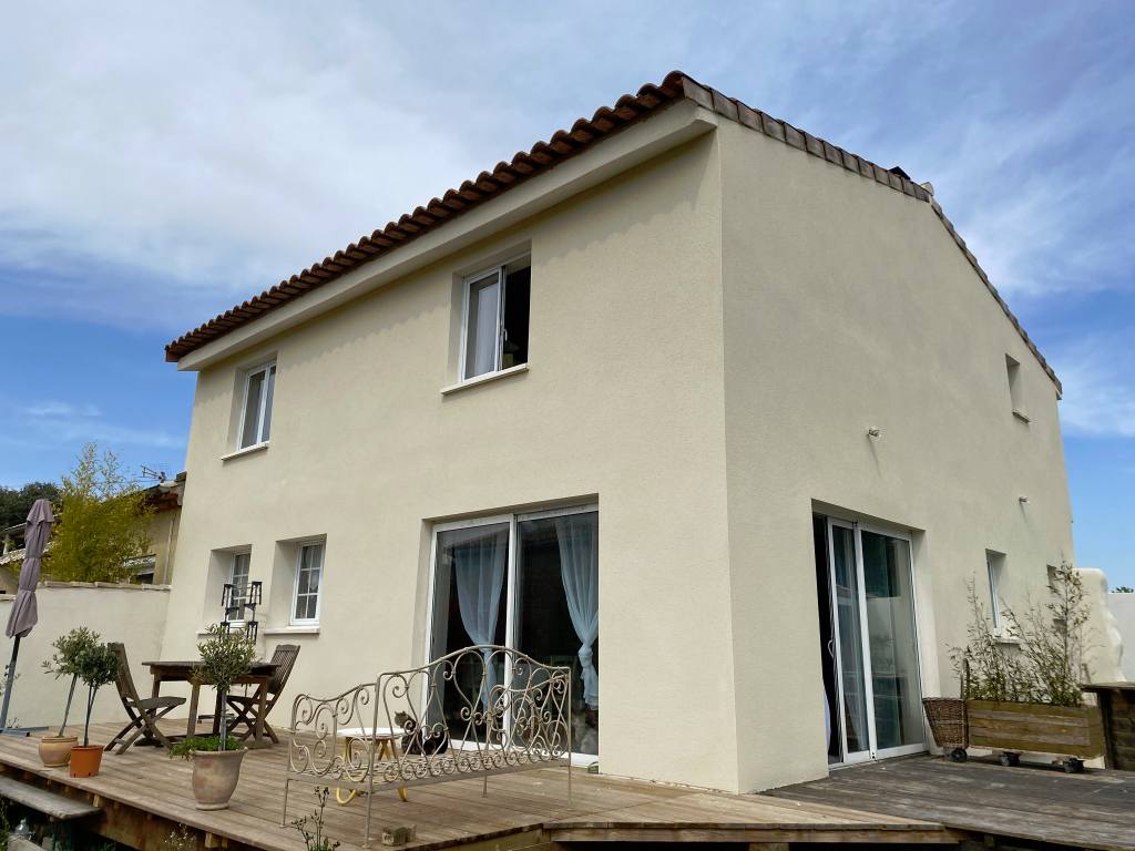 Maison Bouchet 6 pièce(s) 140 m2 Maison Bouchet 6 pièce(s) 140 m2