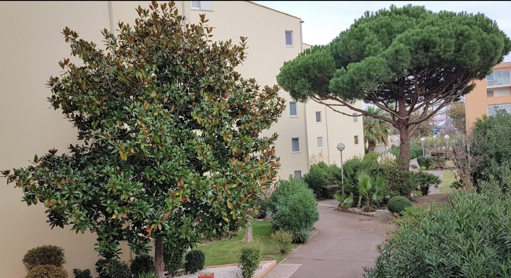 CAP D AGDE DEUX PIECES CAP D AGDE DEUX PIECES