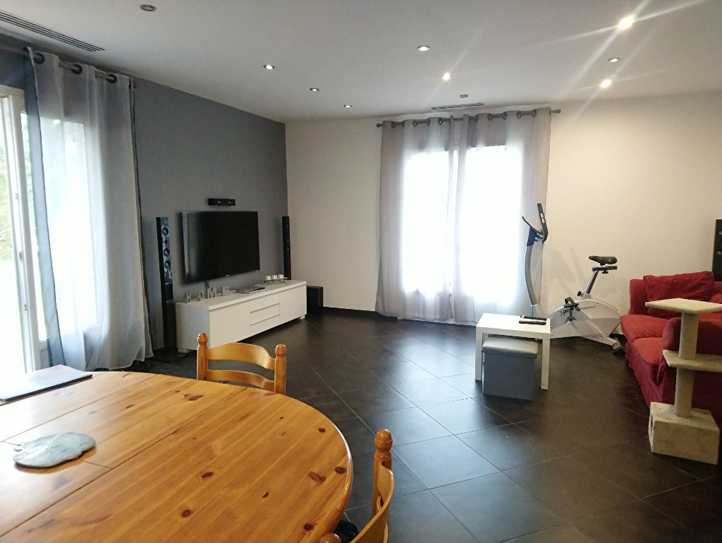 Maison Pontenx 5 pièce(s) 105 m2 Maison Pontenx 5 pièce(s) 105 m2