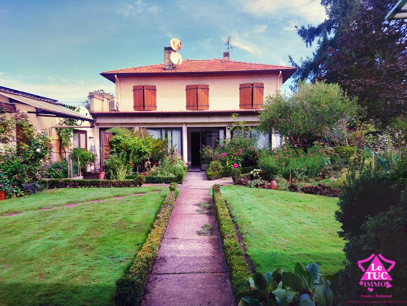 Maison Mimizan 7 pièce(s) 178 m2 Maison Mimizan 7 pièce(s) 178 m2