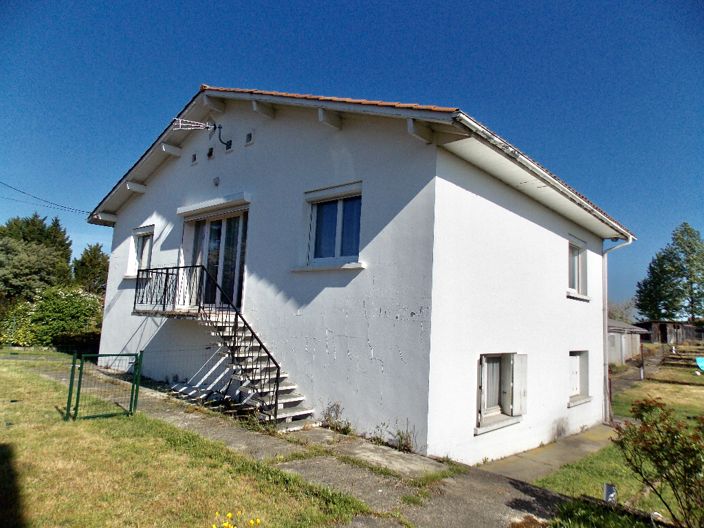 Maison Lesperon 4 pièce(s) 97 m2 Maison Lesperon 4 pièce(s) 97 m2
