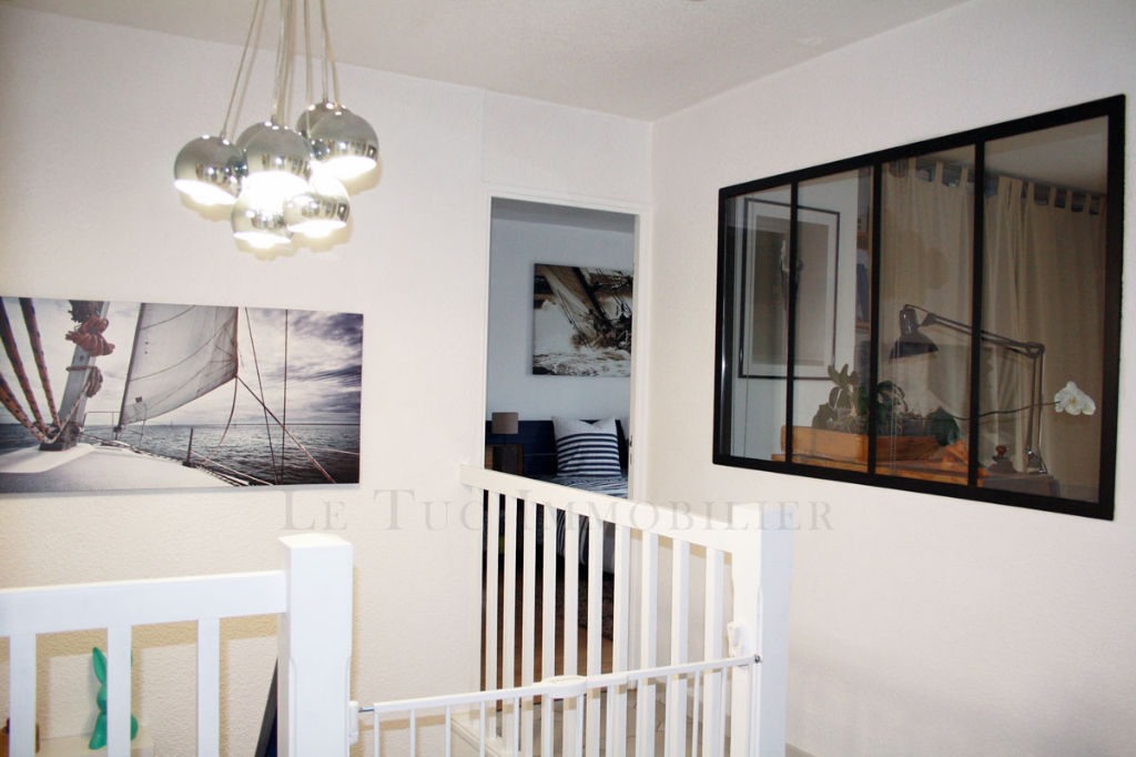 Villa 4 faces T5 sur 610 m² de terrain clos et dépendances Villa 4 faces T5 sur 610 m² de terrain clos et dépendances