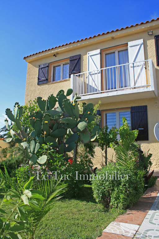 RIVESALTES T7 140 m² 3 faces RIVESALTES T7 140 m² 3 faces