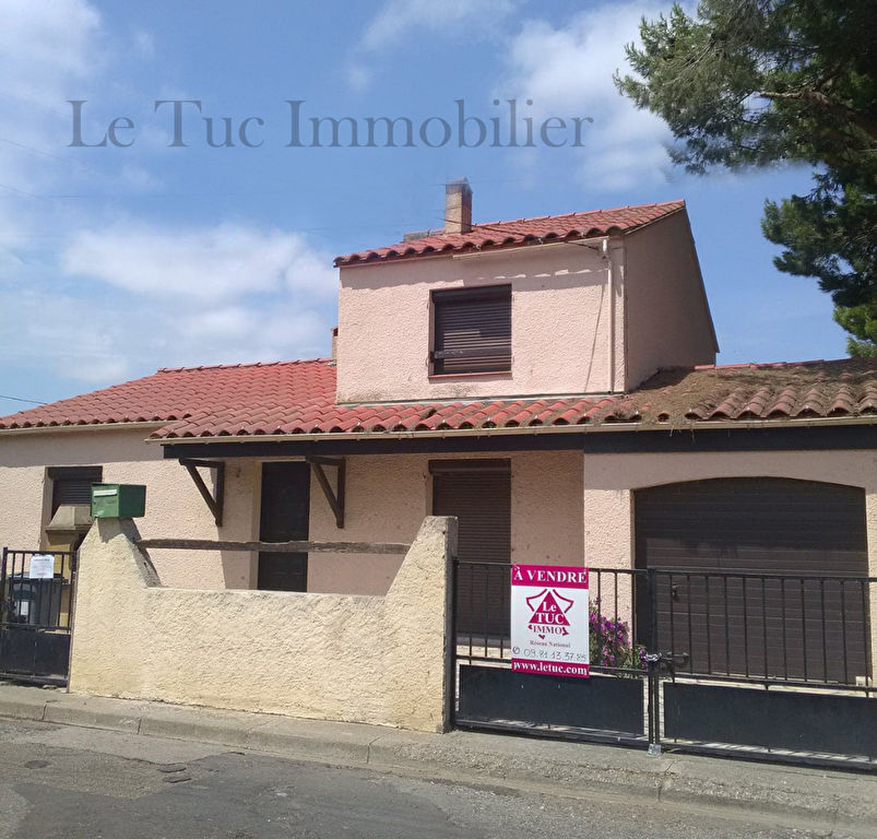 Villa 4 faces 110 m² sur terrain clos Villa 4 faces 110 m² sur terrain clos