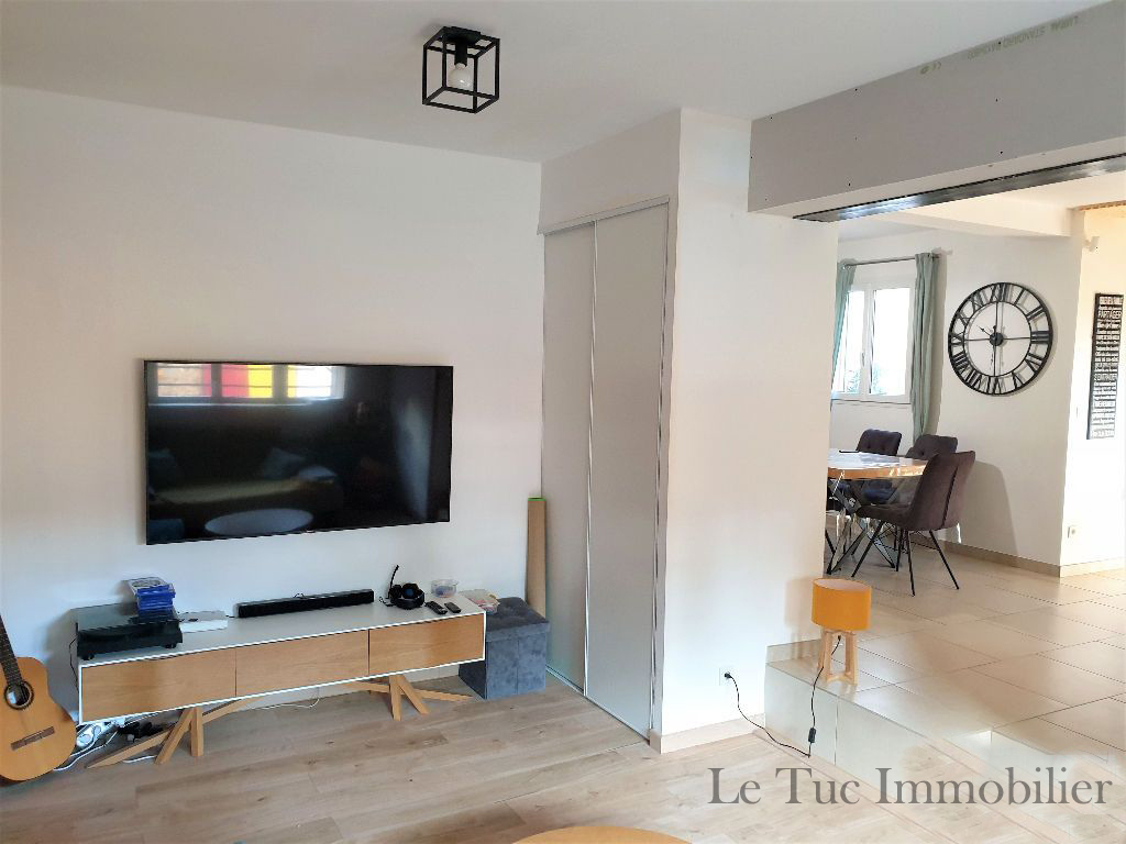 Maison de village 103 m² rénovée Maison de village 103 m² rénovée