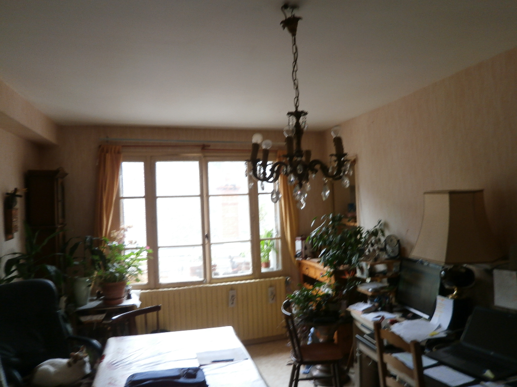 APPPT 3 PIECES 75 M2 AU 2 éme étage APPPT 3 PIECES 75 M2 AU 2 éme étage