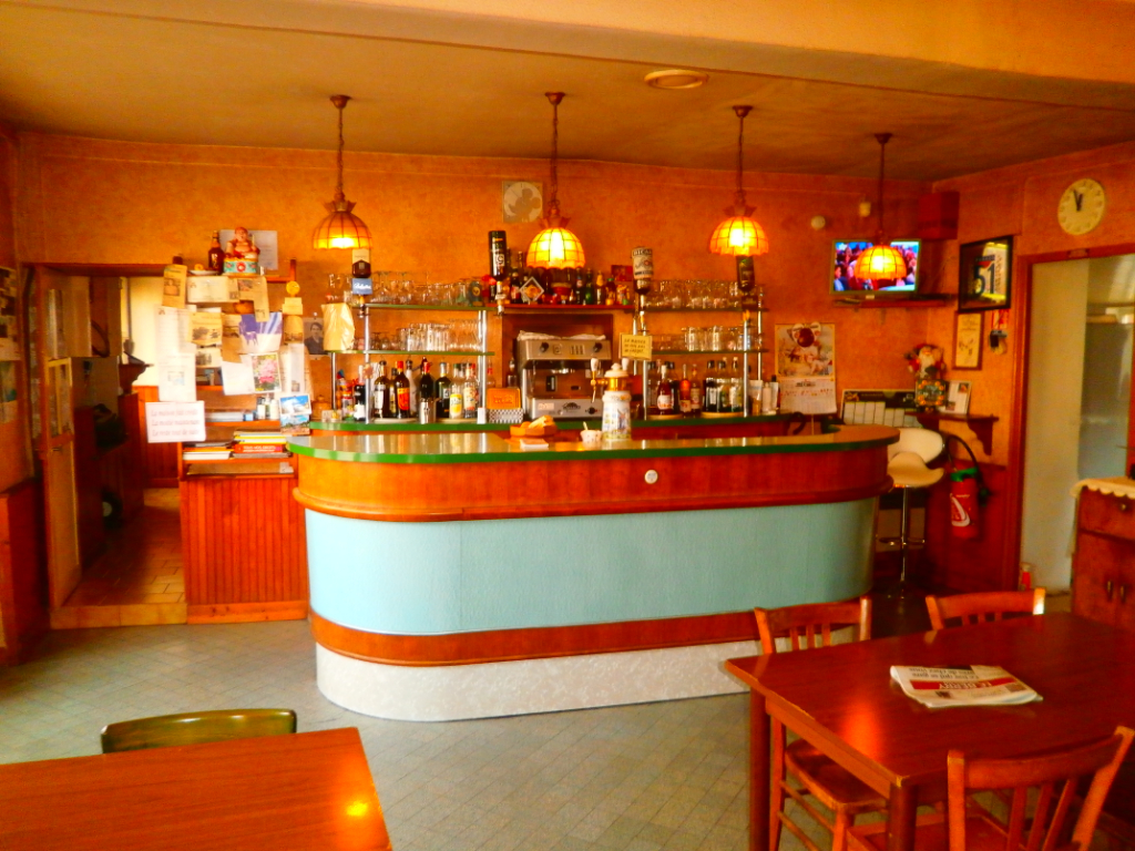 DAB BAR RESTAURANT + APPARTEMENT 3 CHAMBRES DAB BAR RESTAURANT + APPARTEMENT 3 CHAMBRES