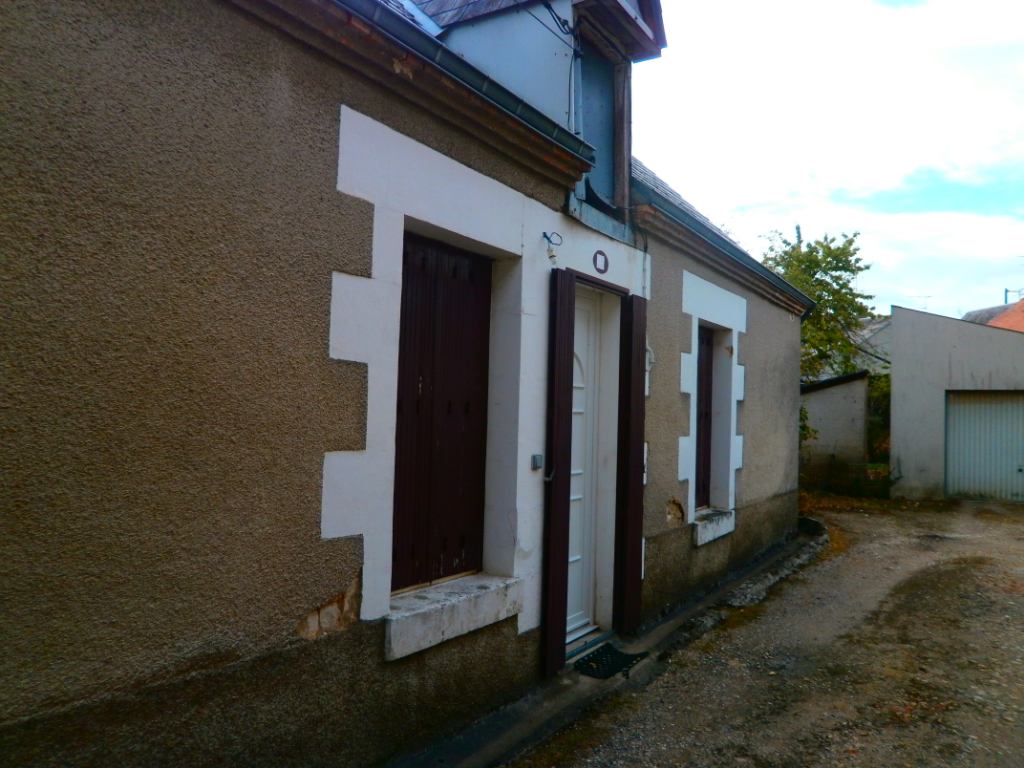 MAISON 2 PIECES JARDIN.GARAGE MAISON 2 PIECES JARDIN.GARAGE