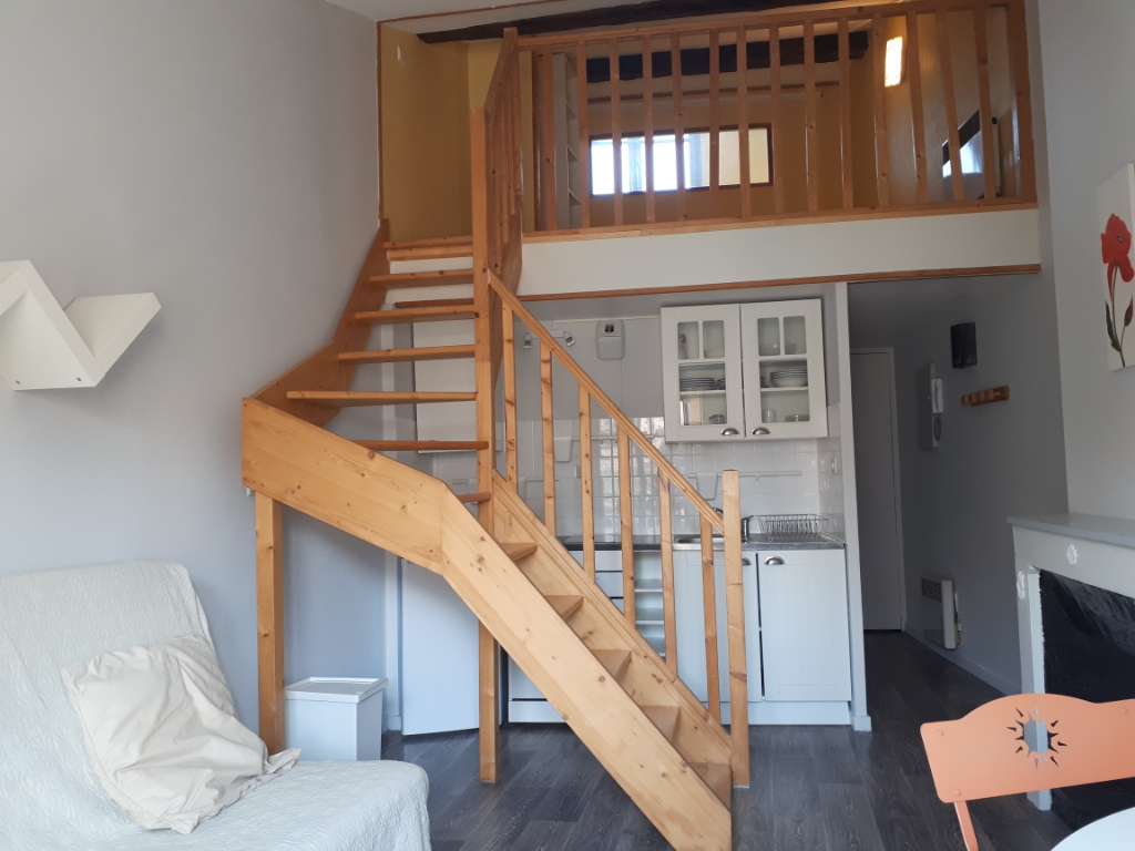 Appartement Le Puy En Velay 1 pièce(s) 23.54 m2 Appartement Le Puy En Velay 1 pièce(s) 23.54 m2
