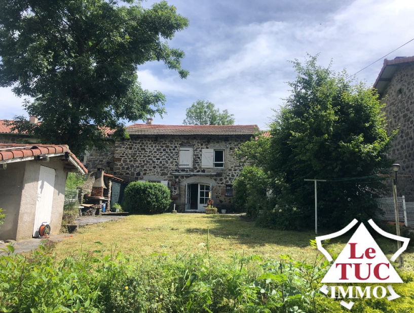 Maison en pierres avec jardin Maison en pierres avec jardin