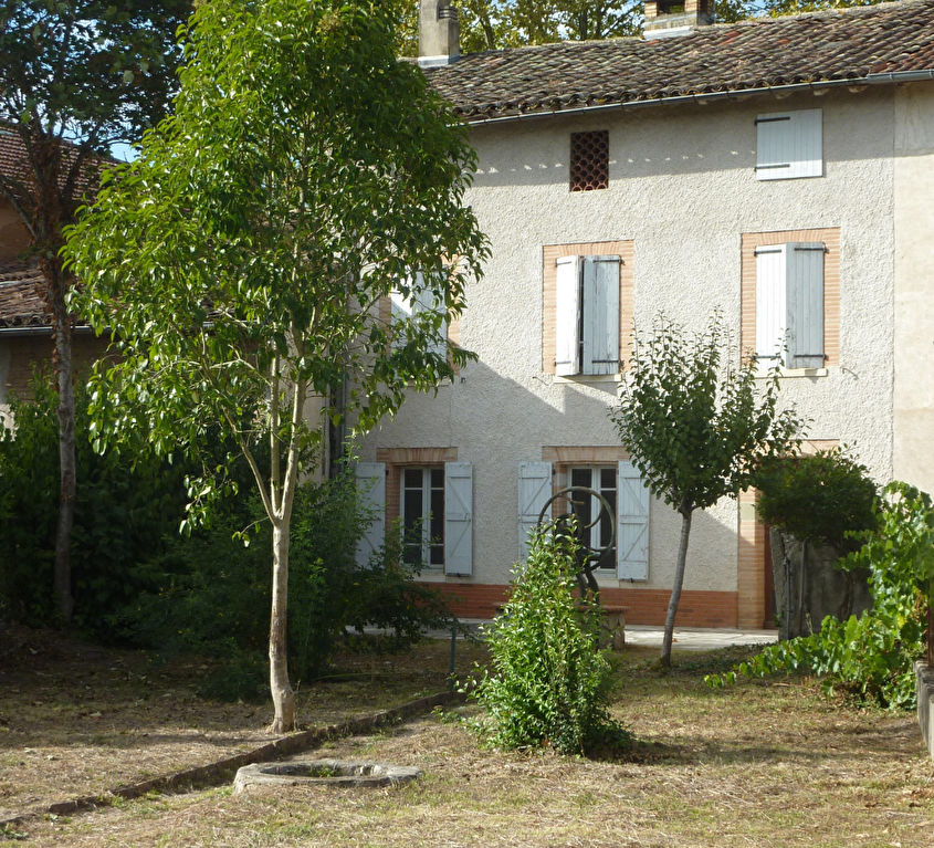 Maison de ville Lisle-sur-tarn - 5 pièce(s) - 164 m² -214 000 € Maison de ville Lisle-sur-tarn - 5 pièce(s) - 164 m² -214 000 €