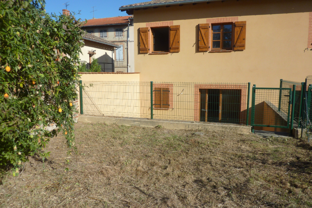 LISLE SUR TARN Maison de 5 pièce(s) - 105 m² LISLE SUR TARN Maison de 5 pièce(s) - 105 m²