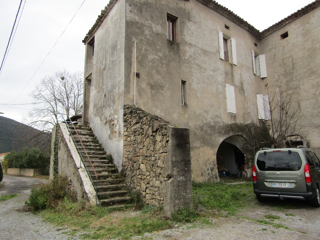 Mas Cévénol de 12 pièce(s) 276 m2 en oierre de taille. demeurre de charme. 0699425308 Mas Cévénol de 12 pièce(s) 276 m2 en oierre de taille. demeurre de charme. 0699425308