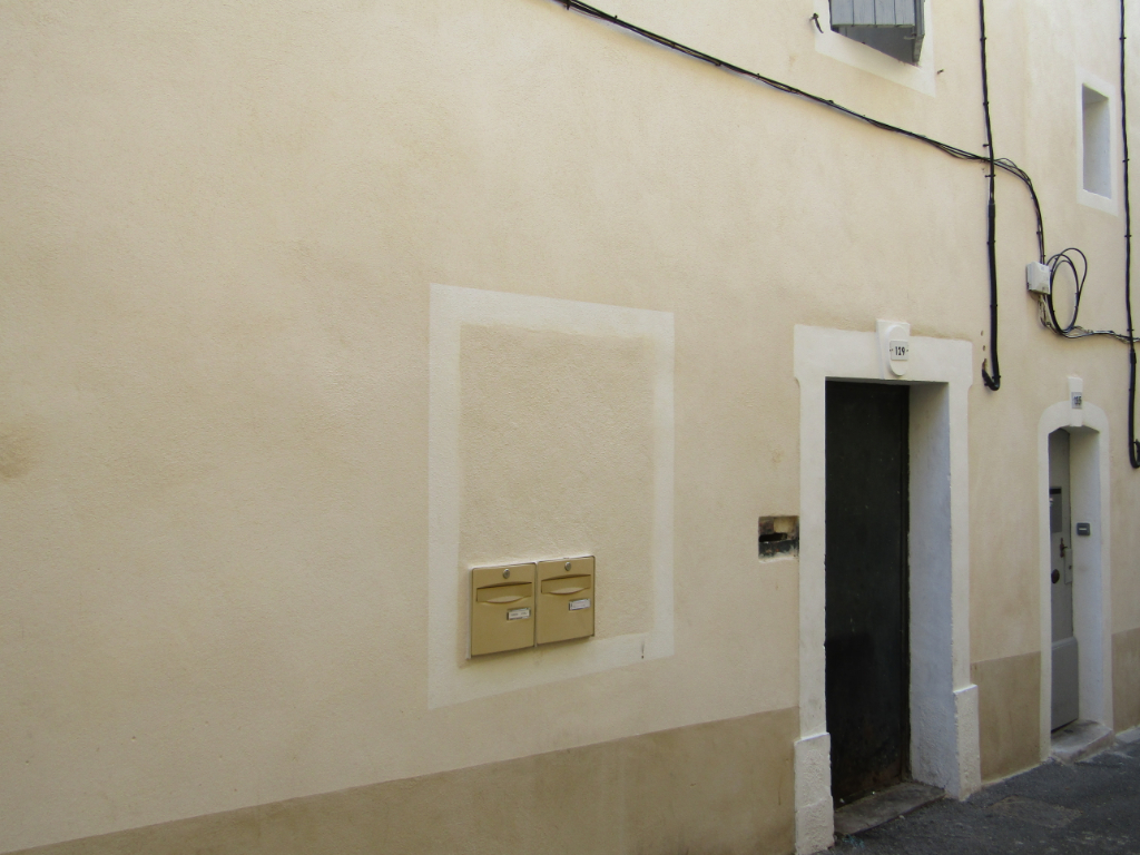 Immeuble de rapport locatif centre de Carpentras 9 pièce(s) 204 m2 bien situé : 0699425308 Immeuble de rapport locatif centre de Carpentras 9 pièce(s) 204 m2 bien situé : 0699425308