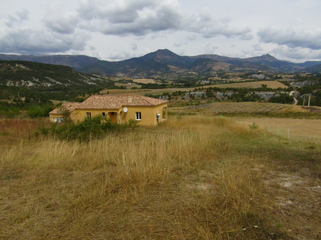 Villa neuve de 2006 en Drôme Provençale proche Verclause (26) 0699425308 Villa neuve de 2006 en Drôme Provençale proche Verclause (26) 0699425308