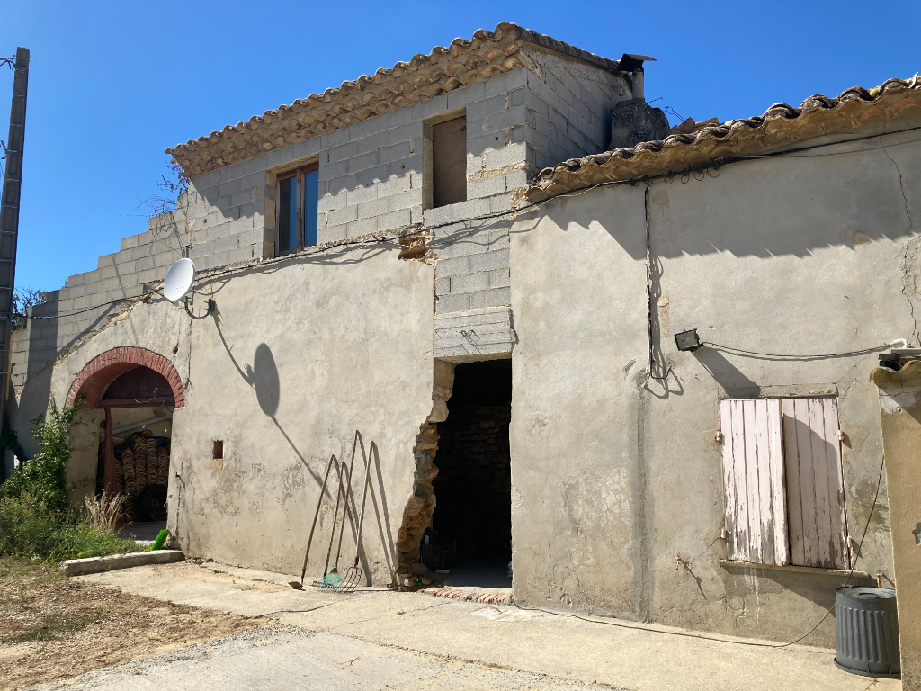 Maison ancienne à rénover en pierre à Bouchet en Drôme Provençale de 106m2 avec terrain de 700m2 0668368774 Maison ancienne à rénover en pierre à Bouchet en Drôme Provençale de 106m2 avec terrain de 700m2 0668368774
