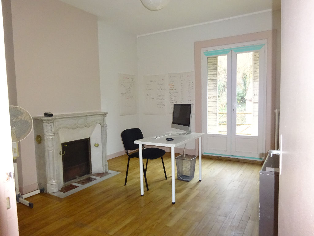 APPARTEMENT 108M², 5 PIÈCES POITIERS APPARTEMENT 108M², 5 PIÈCES POITIERS