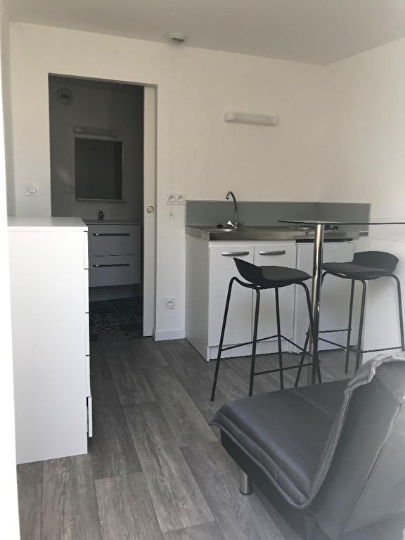 STUDIO PROCHE CENTRE VILLE - REFAIT A NEUF - MEUBLE STUDIO PROCHE CENTRE VILLE - REFAIT A NEUF - MEUBLE