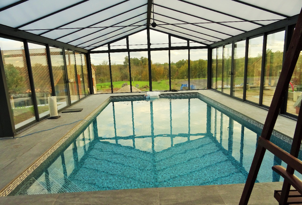 MAISON MONTAMISE 295 M², 4 CHAMBRES, PISCINE, ET DÉPENDANCE AMÉNAGÉE EN T2, 1600 M² DE JARDIN. MAISON MONTAMISE 295 M², 4 CHAMBRES, PISCINE, ET DÉPENDANCE AMÉNAGÉE EN T2, 1600 M² DE JARDIN.
