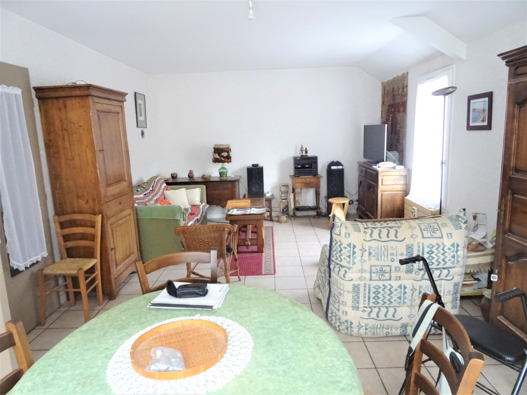 EXCLUSIVITÉ APPARTEMENT CENTRE VILLE DE POITIERS T2 58M² + PLACE DE PARKING EXCLUSIVITÉ APPARTEMENT CENTRE VILLE DE POITIERS T2 58M² + PLACE DE PARKING