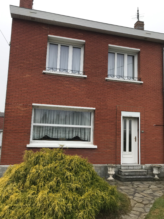 Maison 6 pièce(s) 95 m2 à OSTRICOURT Maison 6 pièce(s) 95 m2 à OSTRICOURT