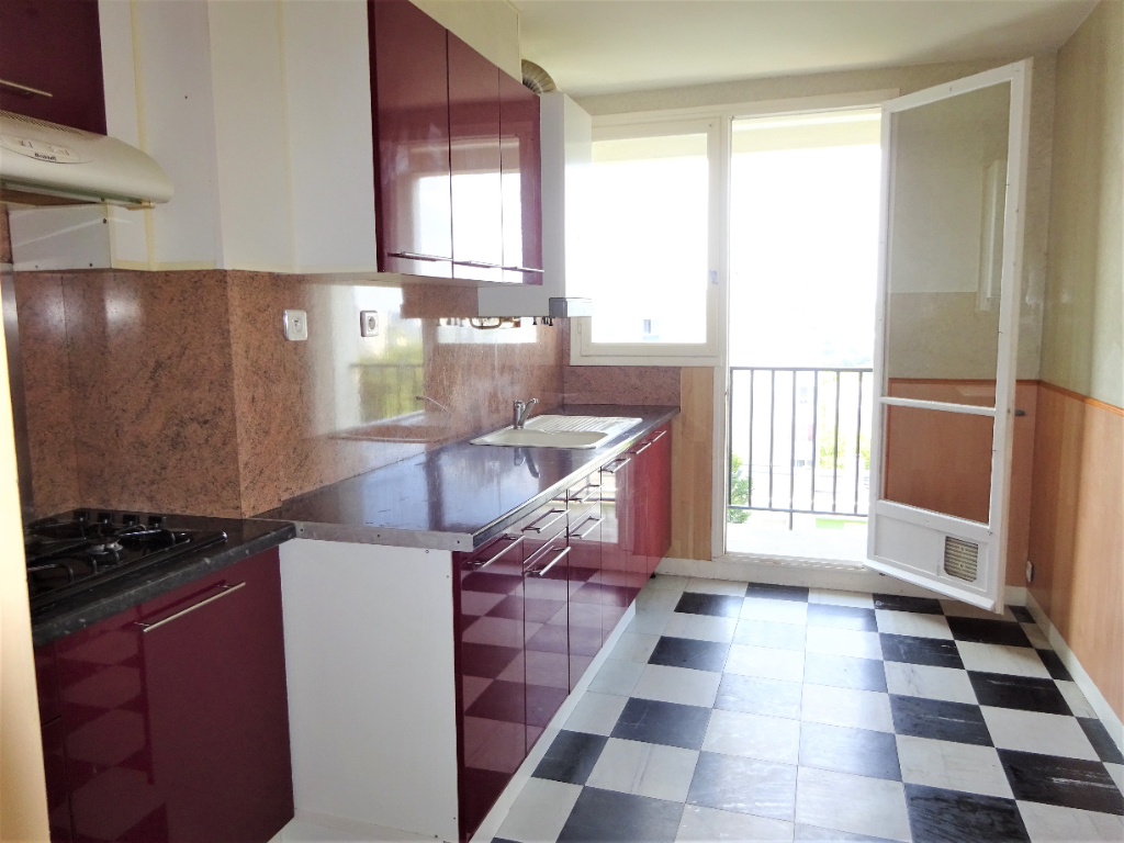 Sous compromis -Vente d'un appartement 3 pièces à BREST - Proche facs Sous compromis -Vente d'un appartement 3 pièces à BREST - Proche facs