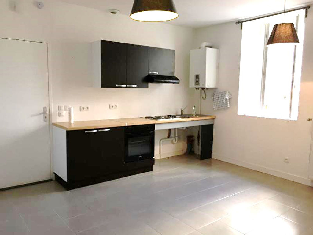 BREST SAINT MARTIN - Studio rénové de 34m² BREST SAINT MARTIN - Studio rénové de 34m²