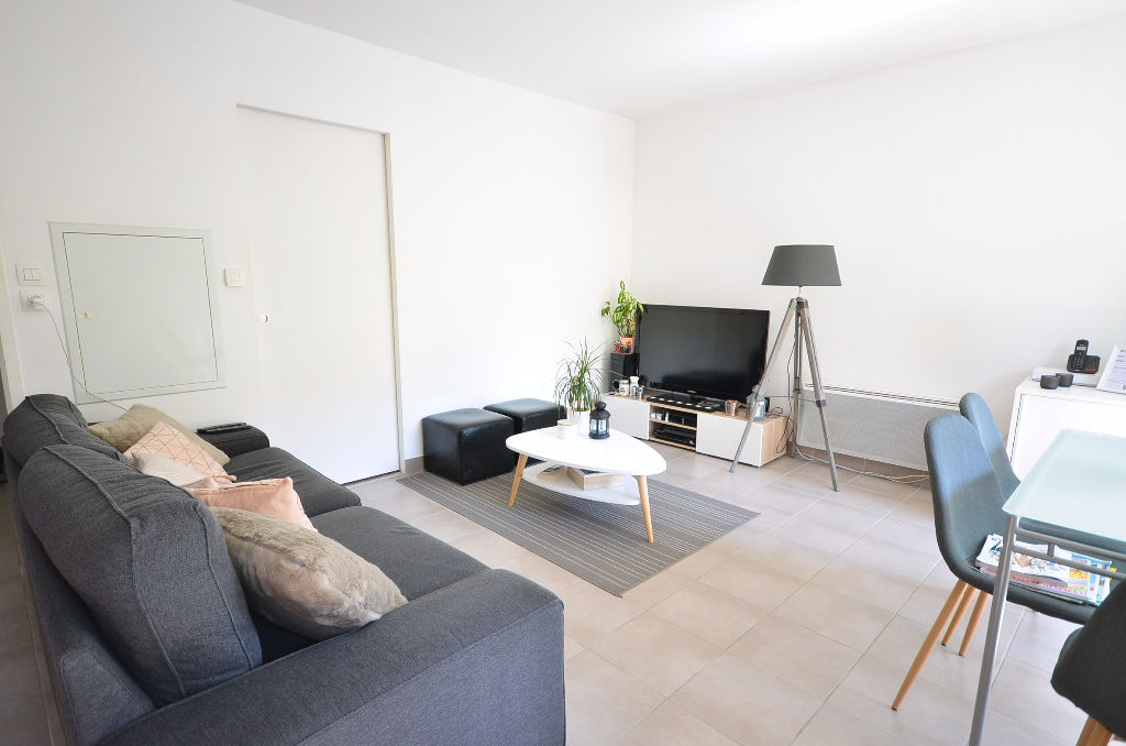 BREST LAMBEZELLEC - T2 de 43m² avec balcon et parking BREST LAMBEZELLEC - T2 de 43m² avec balcon et parking