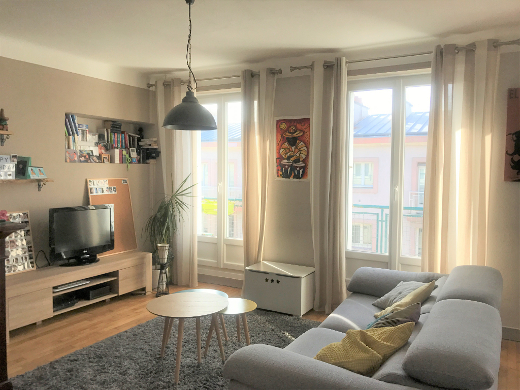 SOUS COMPROMIS - Appartement T4 Brest Triangle d'Or Dernier étage Vue mer ! SOUS COMPROMIS - Appartement T4 Brest Triangle d'Or Dernier étage Vue mer !