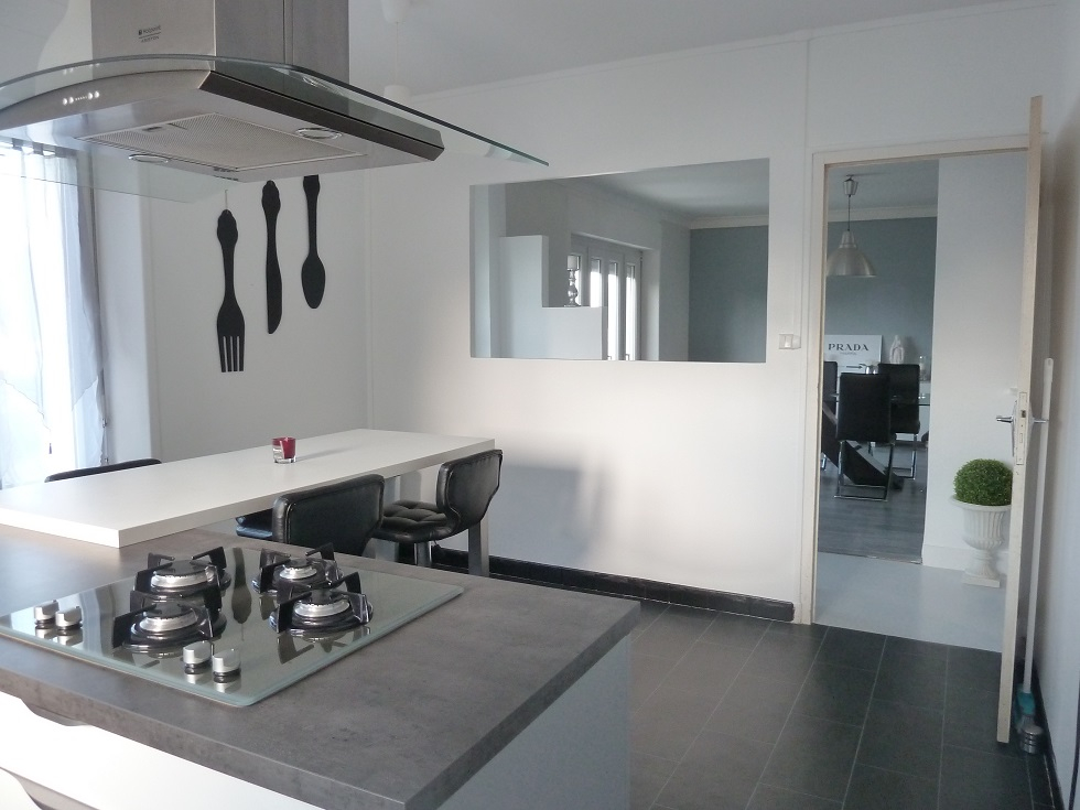 Saint Pabu- Beaux volumes pour cette maison sur sous-sol complet Saint Pabu- Beaux volumes pour cette maison sur sous-sol complet