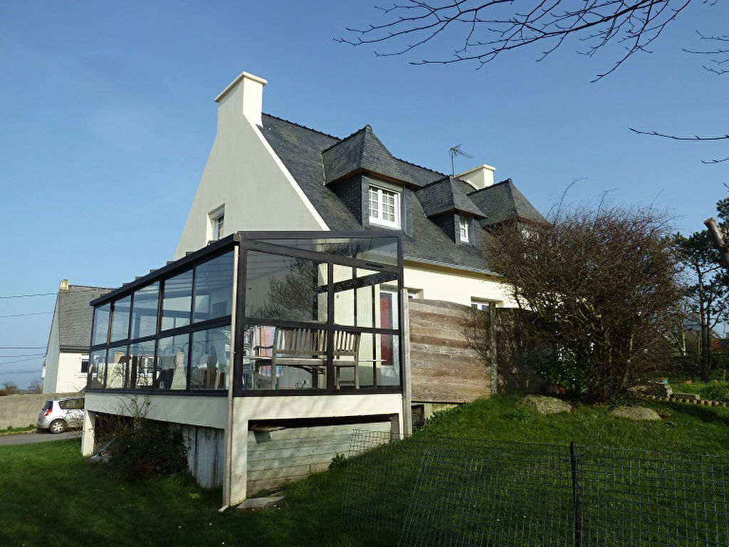 Maison Ploudalmezeau 6 pièce(s) 130m2 Maison Ploudalmezeau 6 pièce(s) 130m2