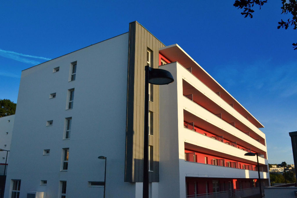 BREST KERICHEN - Appartement T3 récent de 64m² avec balcon et place de stationnement BREST KERICHEN - Appartement T3 récent de 64m² avec balcon et place de stationnement