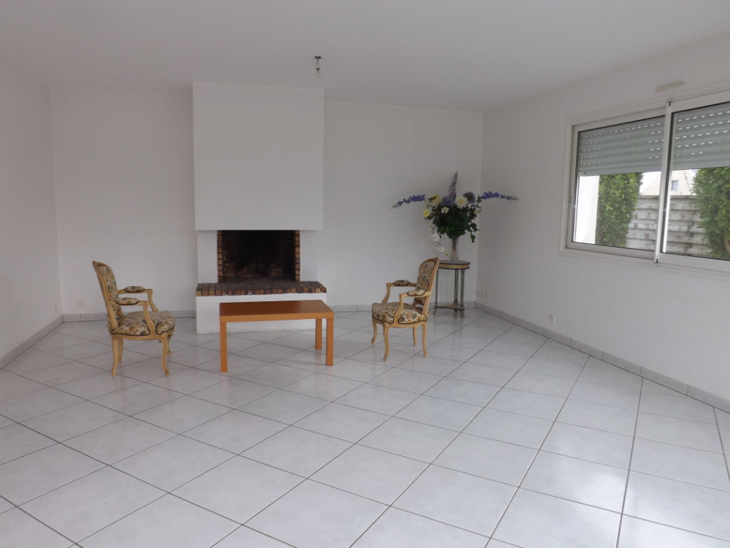SAINT-RENAN MAISON D'ARCHITECTE 165m² , sous-sol SAINT-RENAN MAISON D'ARCHITECTE 165m² , sous-sol