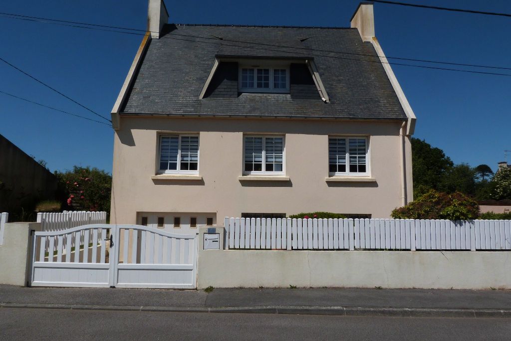 VENDUE- Maison Ploumoguer entièrement rénovée 107 m2 VENDUE- Maison Ploumoguer entièrement rénovée 107 m2