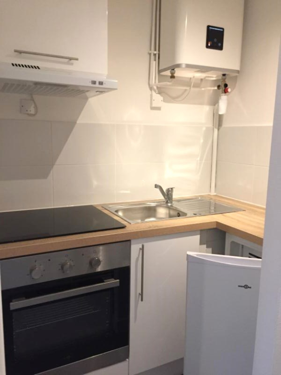 BREST PLACE STRASBOURG - Studio rénové de 17m² BREST PLACE STRASBOURG - Studio rénové de 17m²