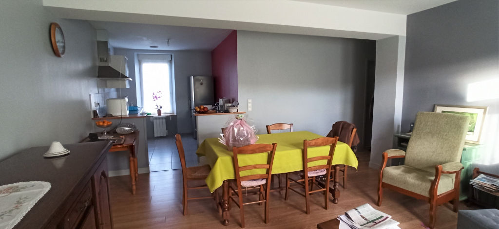 COMPROMIS SIGNÉ - Appartement Ploudalmezeau 4 pièce(s) 79 m2 - Sous Offre COMPROMIS SIGNÉ - Appartement Ploudalmezeau 4 pièce(s) 79 m2 - Sous Offre