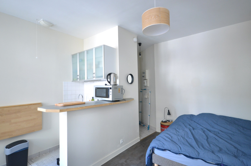 BREST SAINT MICHEL - Studio meublé de 19m² BREST SAINT MICHEL - Studio meublé de 19m²