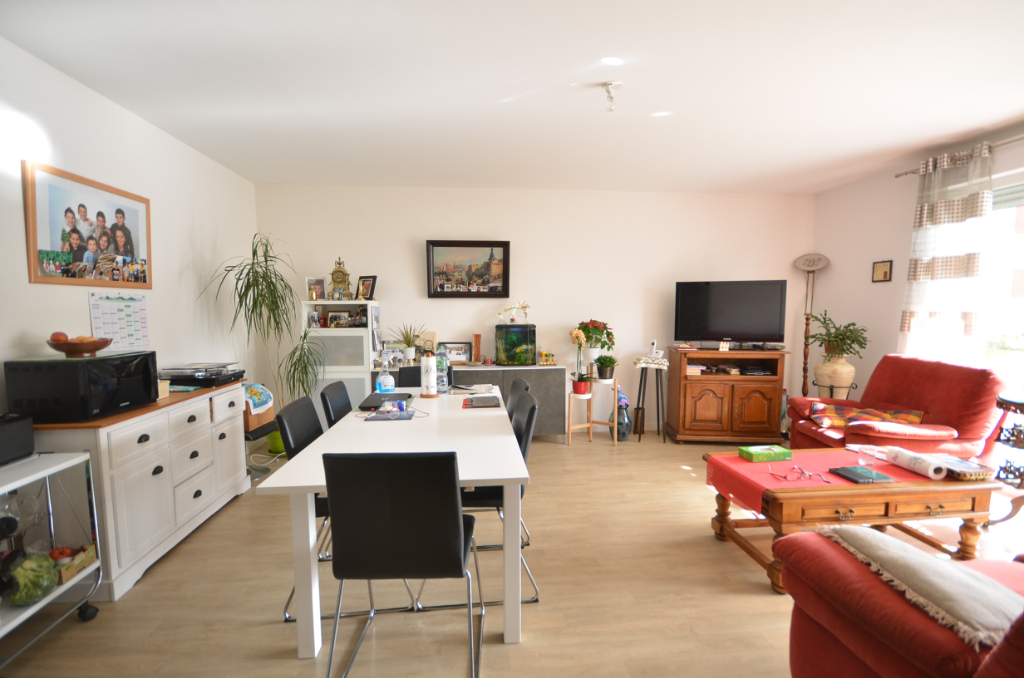 GUILERS - Appartement T3 dans résidence récente idéal investisseur GUILERS - Appartement T3 dans résidence récente idéal investisseur