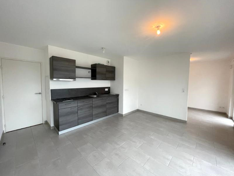 SOUS COMPROMIS - BREST - PLACE DE STRASBOURG - Studio récent de 34m² avec place de parking SOUS COMPROMIS - BREST - PLACE DE STRASBOURG - Studio récent de 34m² avec place de parking