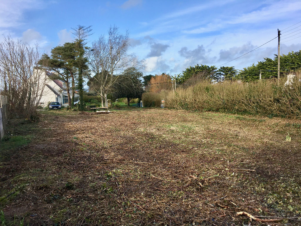 OFFRE D'ACHAT ACCEPTÉE - SAINT PABU - Terrain constructible de 721m² proche plages OFFRE D'ACHAT ACCEPTÉE - SAINT PABU - Terrain constructible de 721m² proche plages