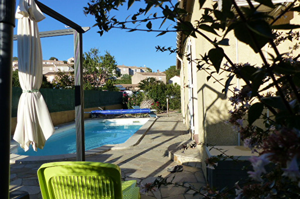 Charmante Villa 4 pièce(s) 100 m2 proche d'Ajaccio avec garage piscine Charmante Villa 4 pièce(s) 100 m2 proche d'Ajaccio avec garage piscine