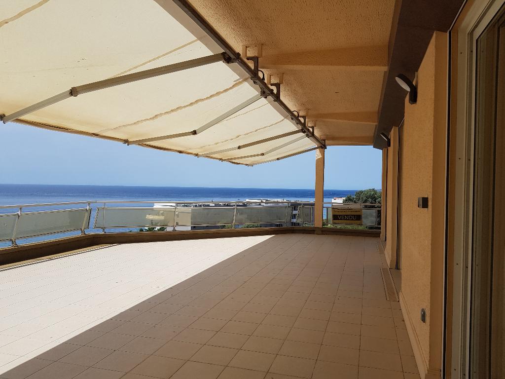 Appartement rénové Ajaccio Sanguinaires 4 pièce(s) 130 m2 avec garage vue mer Appartement rénové Ajaccio Sanguinaires 4 pièce(s) 130 m2 avec garage vue mer