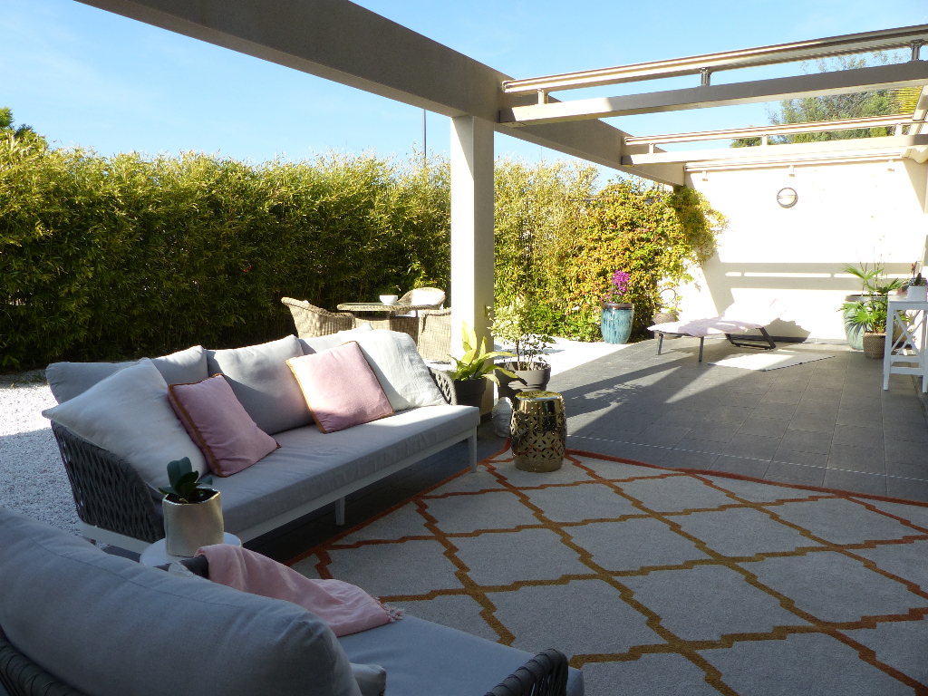 Magnifique Appart récent Porticcio centre 4/5 pièce(s) 122 m2 proche plage avec garage Magnifique Appart récent Porticcio centre 4/5 pièce(s) 122 m2 proche plage avec garage