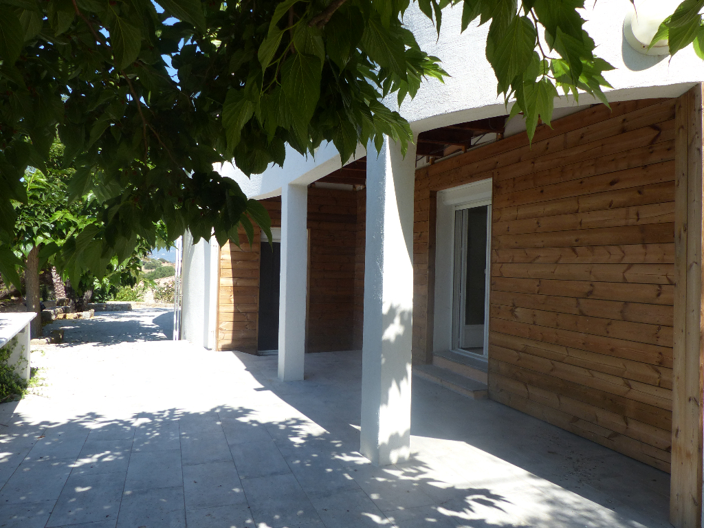 Villa entrée de Porticcio 4 pièce(s) 180 m2 vue mer garages et dépendances Villa entrée de Porticcio 4 pièce(s) 180 m2 vue mer garages et dépendances
