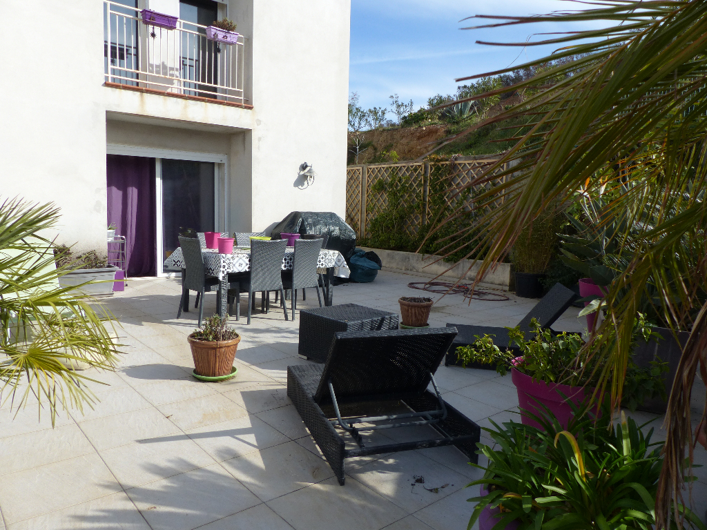Maison Ajaccio entrée de ville 4 pièce(s) 90 m2 avec terrasse jardinet et garage Maison Ajaccio entrée de ville 4 pièce(s) 90 m2 avec terrasse jardinet et garage