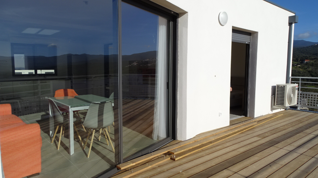 Appartement récent Porticcio 3 pièce(s) 64 m2 avec cuisine équipée Proche Plage Appartement récent Porticcio 3 pièce(s) 64 m2 avec cuisine équipée Proche Plage