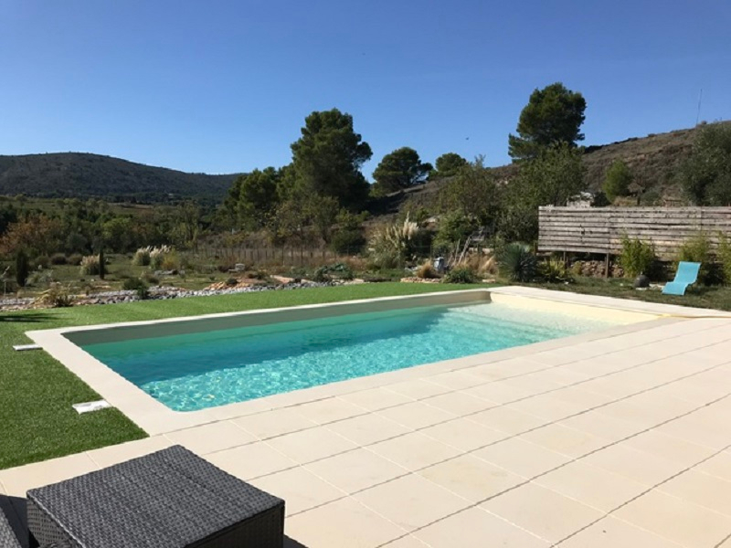 Charmante Villa Douzens 7 pièce(s) 204 m2 avec piscine vue dégagée Charmante Villa Douzens 7 pièce(s) 204 m2 avec piscine vue dégagée