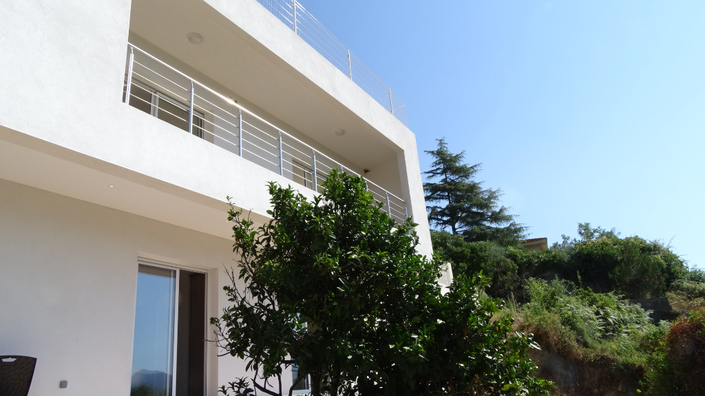 Villa Valle Di Mezzana 5 pièce(s) 142 m2 Villa Valle Di Mezzana 5 pièce(s) 142 m2