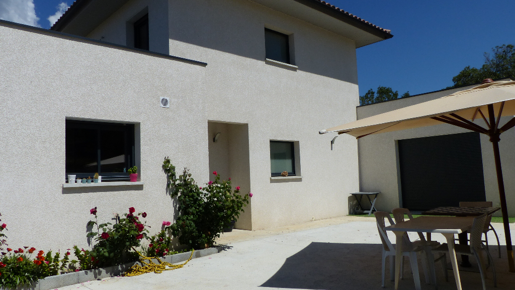 Entré de Poorticcio Villa rd'architecte neuve 5 pièces belle vue sur mer Entré de Poorticcio Villa rd'architecte neuve 5 pièces belle vue sur mer