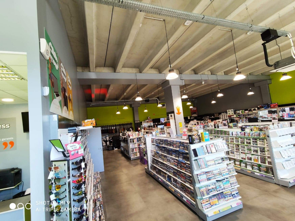 Cession de bail Ajaccio Mezzavia 310 m2 Cession de bail Ajaccio Mezzavia 310 m2